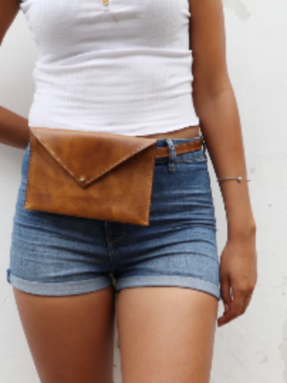 AMARA COLLECTIVE BELT BAG/fanny pack